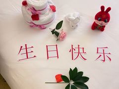 -深圳富苑皇冠假日套房酒店