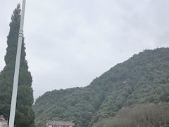 -冕宁灵山寺