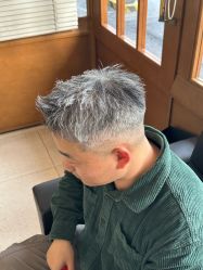 -MARTIN'S BARBER SHOP男士理发馆