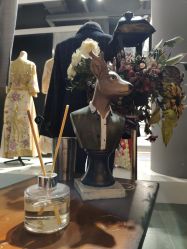 -艾米丽婚纱礼服