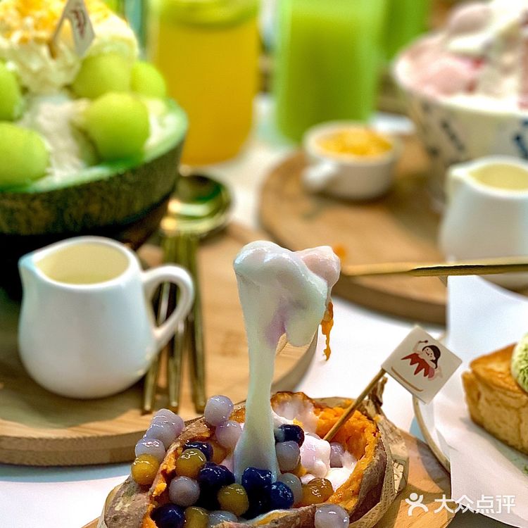 在太原柳巷 ‼️我的夏日快乐就是炫冰🍧