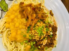 -碗里捞川渝特色面(沙河玖耀里店)