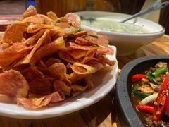 -老滇山寨•云南特色菜•地方菜•民族风情歌舞表演(金碧店)