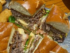 经典双层牛肉堡-魏斯理汉堡(西安沣东吾悦店)