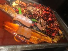 -辣尚瘾·烤鱼·新川菜(交大直营店)