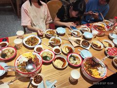 -怪噜范·老贵阳街头名小吃(数博万达店)