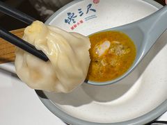 头牌蟹粉小笼-馋三尺蟹粉小笼(人民广场店)