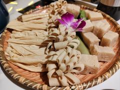 -润泽园椰子鸡(汇一城店)