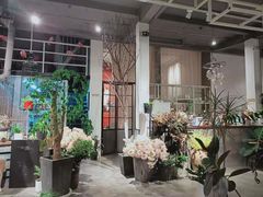 -蓝山四季西餐植物店