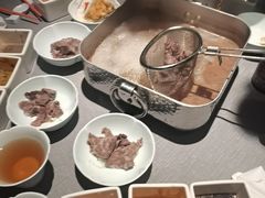 -左庭右院鲜牛肉火锅黑金店(陆家嘴中心店)