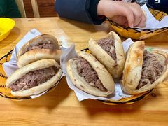 -闫家驴肉火烧(五四店)