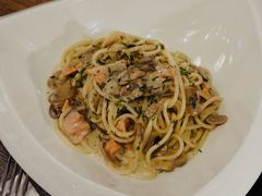 烟熏三文鱼奶油蘑菇烩面-LA CREPERIE BRETONNE布列塔尼法式餐厅(天童北路店)