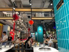 大堂-钢管厂五区小郡肝串串香火锅(人民广场店)