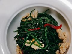 -汗腾格里·风味餐厅(新疆驻京办店)