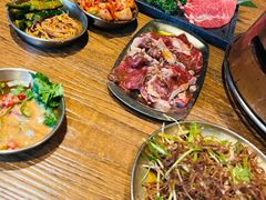 -鑫釜山海鲜烧烤(鑫丰国际店)