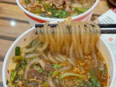 -郎吞虎咽酸辣粉(第一桥店)