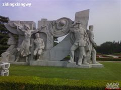 -上海市龙华烈士陵园