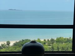 -三亚湾海居铂尔曼度假酒店