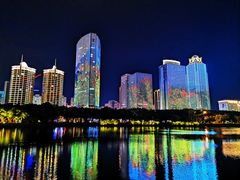 -万绿园