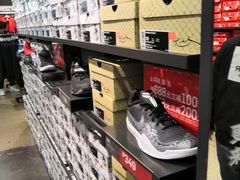 -NIKE上海青浦优选体验店
