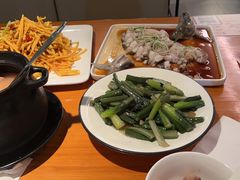 -莲餐厅·湖北菜·潜江小龙虾店(愚园路店)