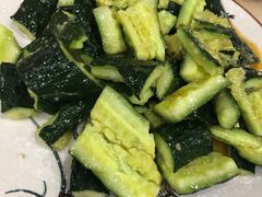 拍黄瓜-夏都地标马一刀烤肉美食城