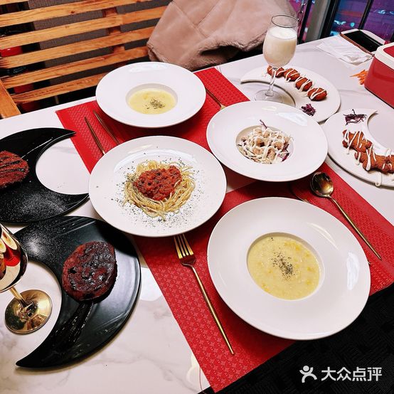 马来西羊·私厨西餐魔幻羊驼吧(沈阳中街大悦城店)