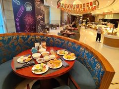 -元一希尔顿酒店·鲜切牛肉火锅禅自助餐厅