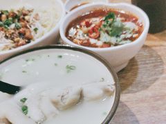 -谭师爷龙抄手(白下路店)