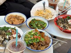 又一餐温泉蛋肥牛饭-CowCow其其·牛杂咖啡公司(六运店)