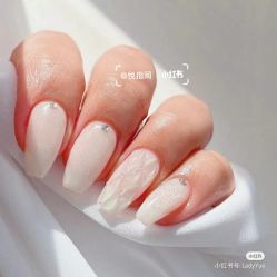 -悦指间美甲美睫