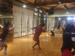 -威蒂斯国际健身游泳会所(东莞庄路店)