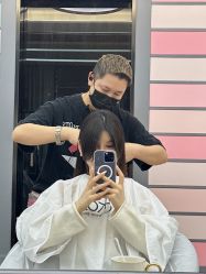-AKOZO Beauty Salon