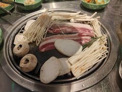 -欧巴炭烤肉오빠숯불구이(南京东路店)