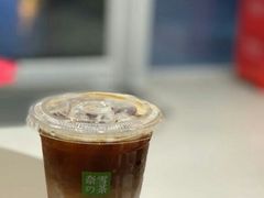 燕麦拿铁-奈雪的茶(金鹰广场店)