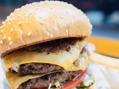 -The Habit Burger Grill 哈比特汉堡(爱琴海店)