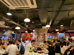 大堂-鲜入围煮花胶鸡海鲜火锅