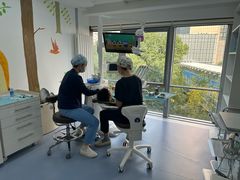 -精德口腔·种植修复·儿牙中心(财富中心店)