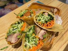香肉卷饼-小镇大厨新概念复合中餐厅(万达广场大连高新店)