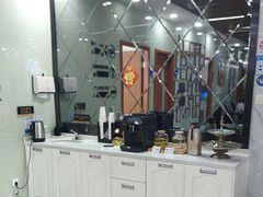 -茂菊口腔连锁(浦东南路店)