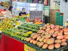 -曼阁市场水果批发市场