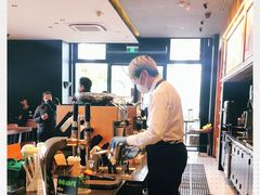 -星巴克(金谊广场店)