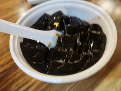 灵芝龟苓膏-世家堂·凉茶·甜品(宝安好旺角店)