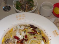 -渔语鱼酸菜鱼新川菜(来福士店)