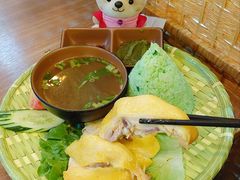 班蘭雞尖塔飯-班兰叶印尼美食