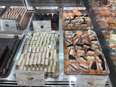 -VENCHI 闻绮(上海佛罗伦萨小镇店)