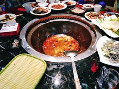 -袁小二大东北铁锅炖(吉祥村总部)