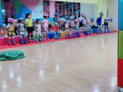 -米高蓝斯克国际轮滑中心(中铁建店)