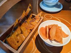 -菌自由丨野生菌火锅特色庭院餐厅(丽江古城店)