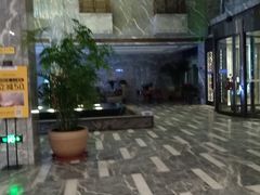 -弘安丽水温泉酒店